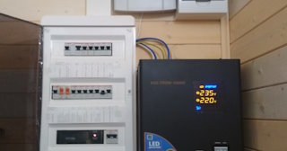 Установка и подключение стабилизаторов напряжения от 572 руб в Нерюнгри - ЭлектроНрю